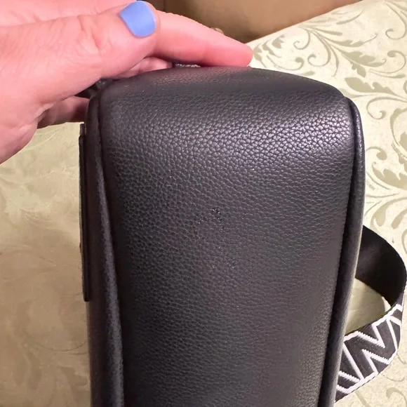 DKNY Kenza Crossbody Bag - Picture 6 of 9